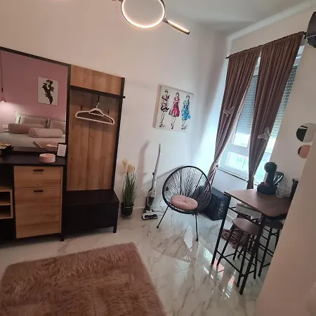 Premium Class - Free Parking